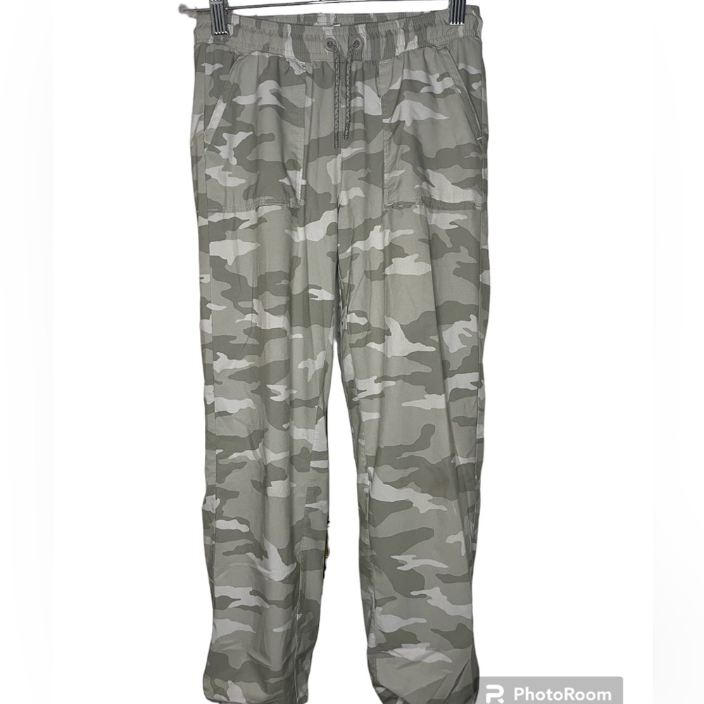 Athleta Girl Fully Lined White/Gray Camo Joggers- Girls Medium